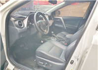 2018年TOYOTA RAV4💯 一手女用優質美車👍歲末寒冬迎春大放送~凡購車現折3萬~ 強力過件 協助辦理銀行貸款 LINE: goo5168 洽 0912-423-585 宋小姐  第4張縮圖