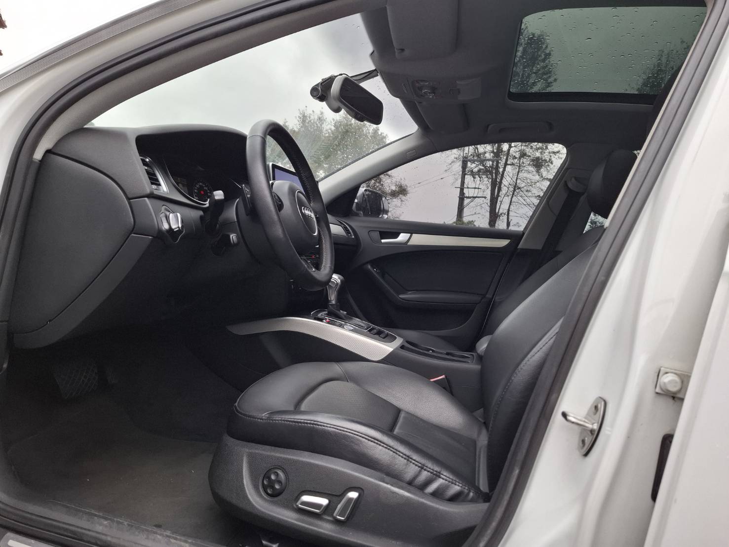 2013年奧迪A4 Avant 1.8 TFSI  手自排CVT8速 前輪驅動貸款專辦 強力過件洽:0912-423-585 宋小姐 😍LINE: goo5168  第6張相片