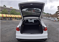 2013年奧迪A4 Avant 1.8 TFSI  手自排CVT8速 前輪驅動貸款專辦 強力過件洽:0912-423-585 宋小姐 😍LINE: goo5168  第14張縮圖