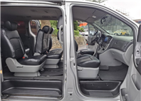 2018 HYUNDAI STAREX 2.5 柴油｜8人座 銀色・實在・耐用，就是生財工具 歡迎私訊 / 電洽預約看車LINE：goo5168  洽詢電話：0912423585 宋小姐貸款專辦，強力過件   第8張縮圖