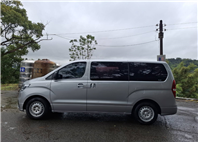 2018 HYUNDAI STAREX 2.5 柴油｜8人座 銀色・實在・耐用，就是生財工具 歡迎私訊 / 電洽預約看車LINE：goo5168  洽詢電話：0912423585 宋小姐貸款專辦，強力過件   第10張縮圖