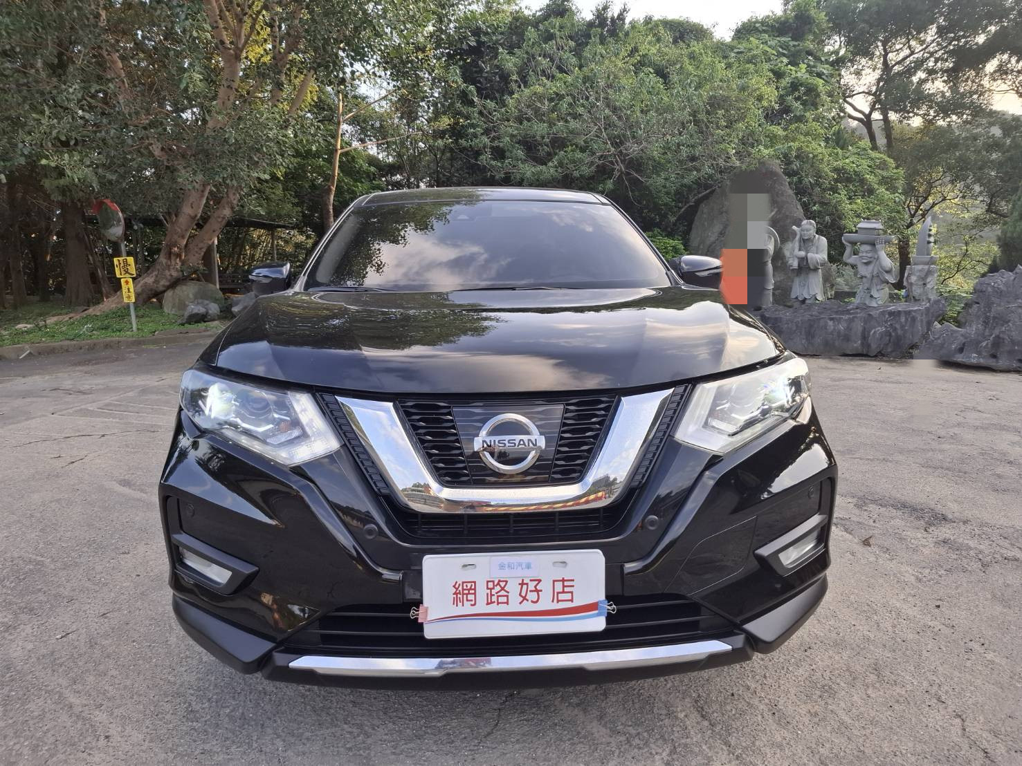 2022年 NISSAN X-TRAIL 智行版  只跑 9.3萬公里，黑色外觀，時尚又動感！歡迎私訊 / 電洽預約看車 LINE：goo5168 洽詢電話：0912423585 宋小姐 貸款專辦，強力過件！  第14張相片