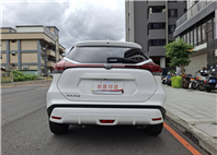 2023年 NISSAN KICKS 旗艦版 白色車身  黑色內裝  經典又時尚 歡迎預約賞車LINE：goo5168 洽詢電話：0912423585 宋小姐 貸款專辦 強力過件  第13張縮圖