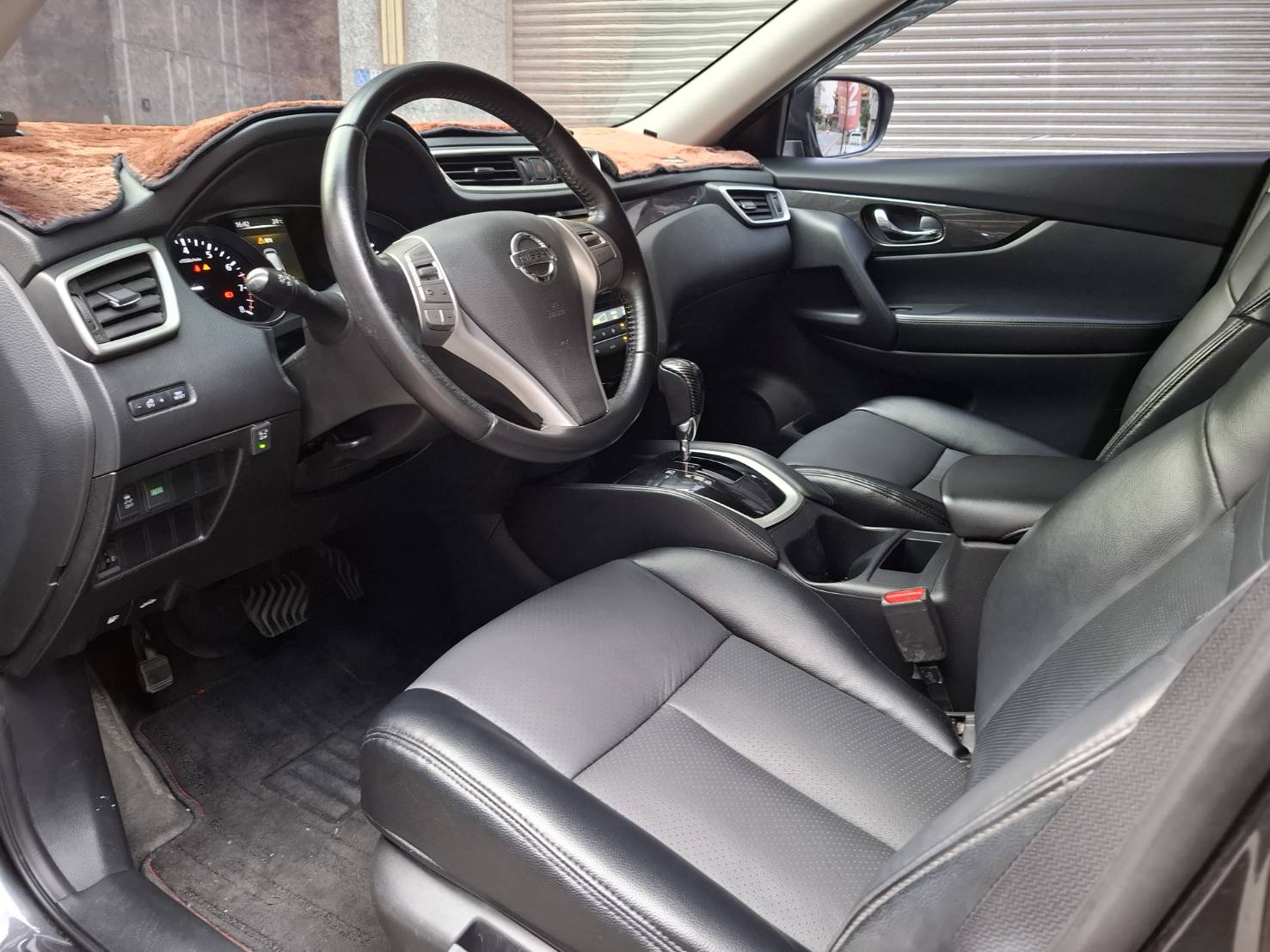 2017年 NISSAN X-TRAIL 大空間 高實用性 超值價格 出遊 通勤一台搞定 歡迎預約賞車 LINE：goo5168 洽詢電話：0912423585 宋小姐 貸款專辦 強力過件  第5張相片