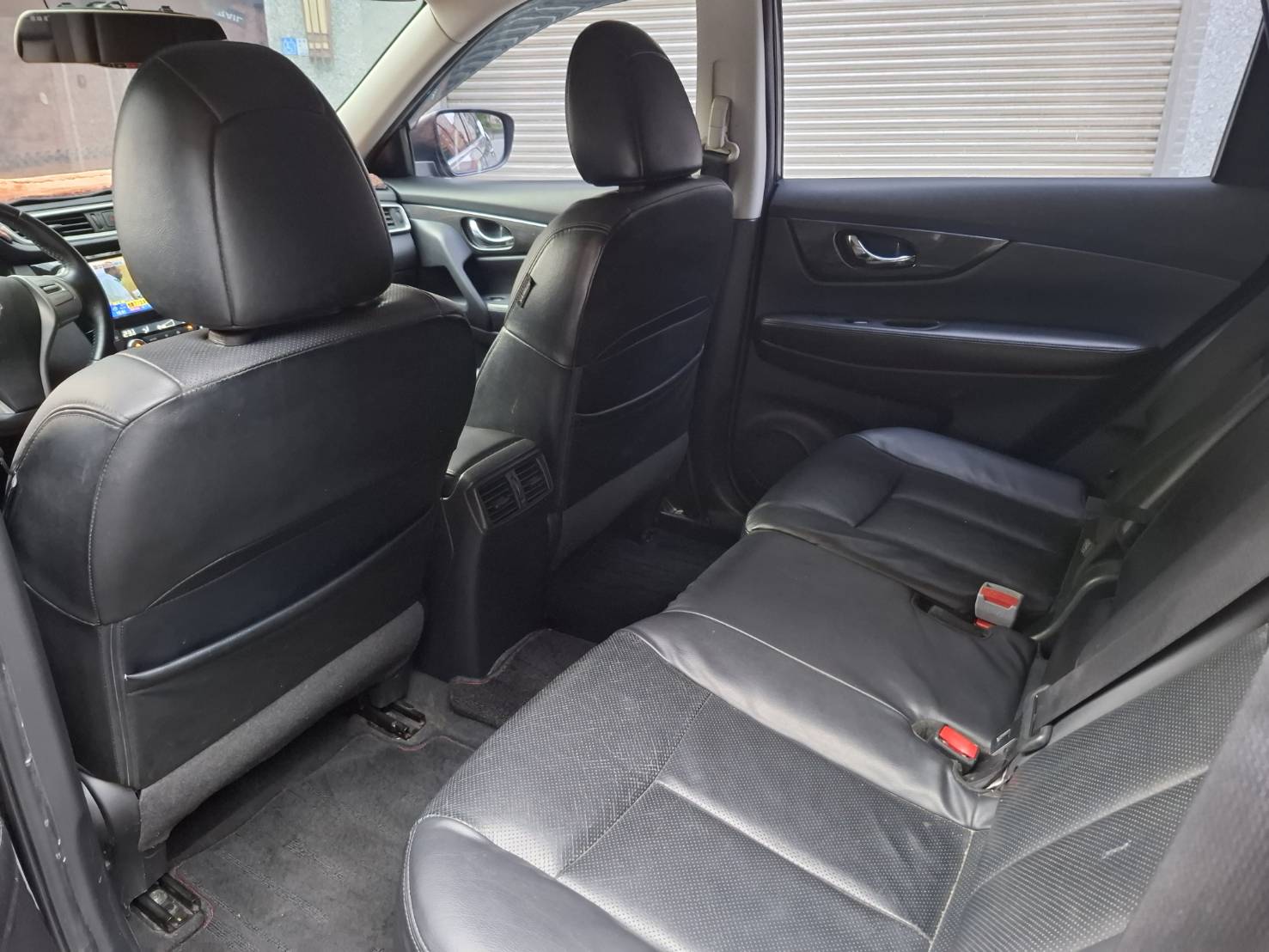 2017年 NISSAN X-TRAIL 大空間 高實用性 超值價格 出遊 通勤一台搞定 歡迎預約賞車 LINE：goo5168 洽詢電話：0912423585 宋小姐 貸款專辦 強力過件  第6張相片