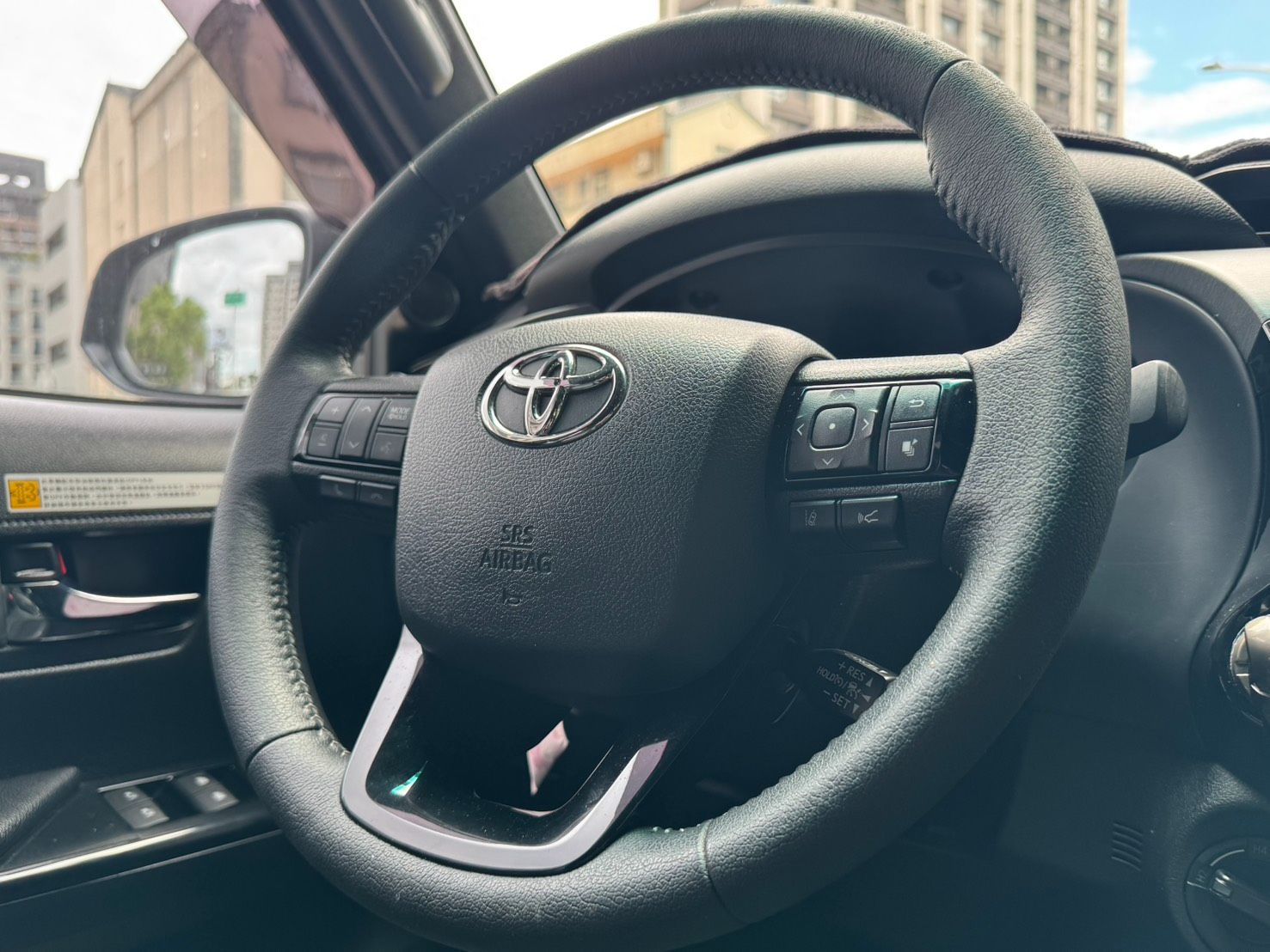 市場跑最少也是最便宜的Hilux  第12張相片