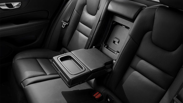 2020 Volvo S60 T4 Momentum  第9張相片