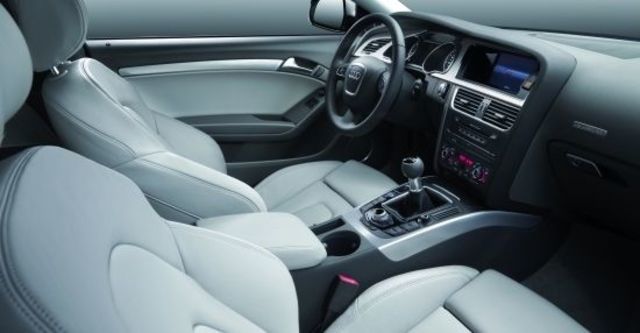 2010 Audi A5 Coupe 2.0 TFSI quattro  第6張相片