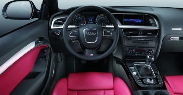 2010 Audi A5 Coupe S5  第8張相片