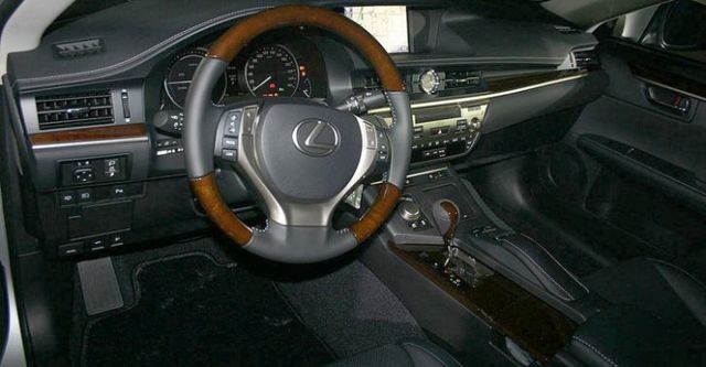 2015 Lexus ES 250頂級版  第6張相片