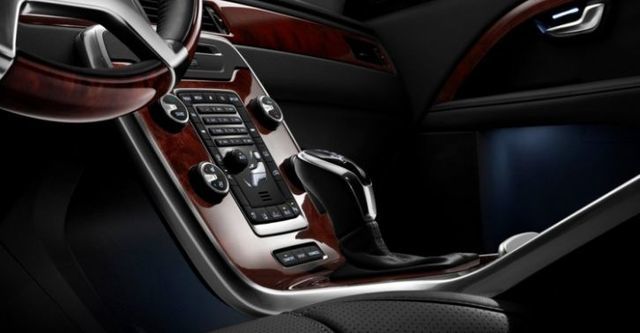 2015 Volvo S80 D4 雅緻版  第6張相片