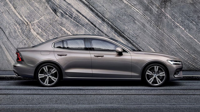 2021 Volvo S60 B4 Momentum  第2張相片
