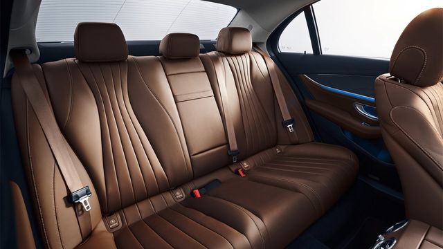 2021 M-Benz E-Class Sedan E200 Avantgarde  第10張相片