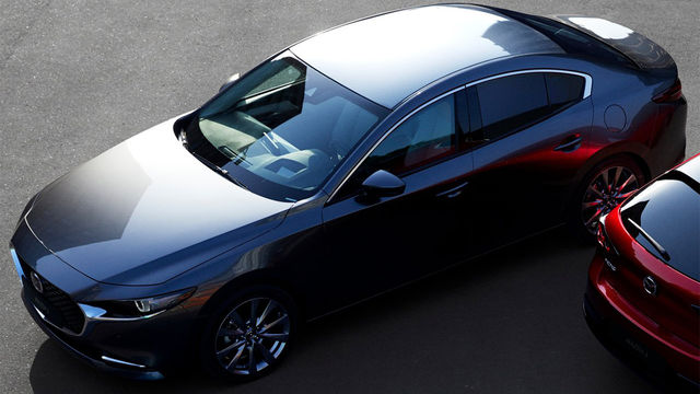 2027 Mazda 3 4D 20S Signature  第1張相片