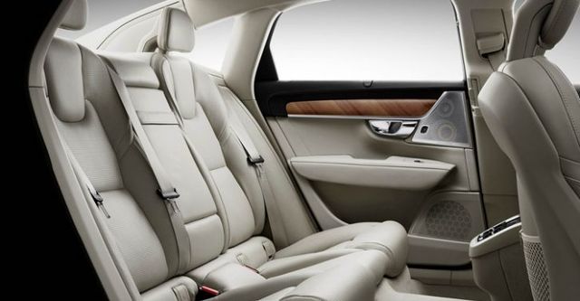 2017 Volvo S90 D4 Inscription  第8張相片