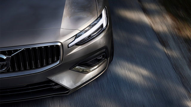 2019 Volvo S60 T4 Momentum  第3張相片