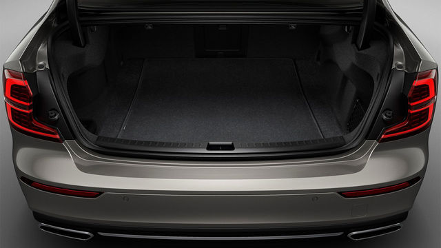 2019 Volvo S60 T4 Momentum  第10張相片