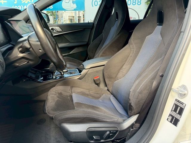 BMW/ 寶馬 118i 運動版  第8張相片