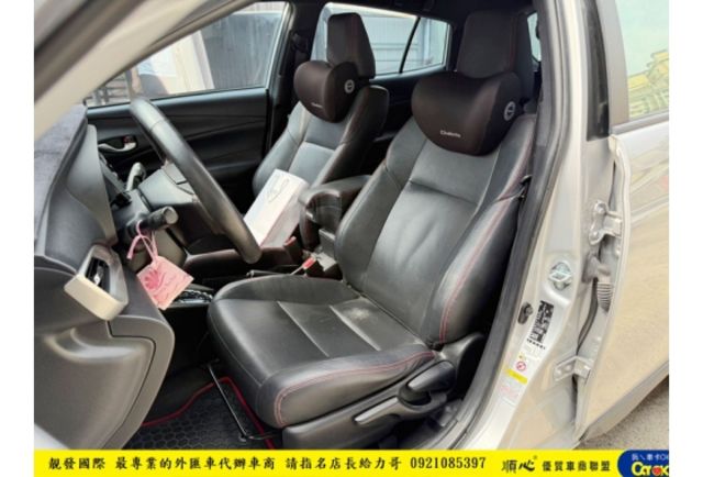 TOYOTA YARIS 2018年 1.5 銀 2627  第4張相片