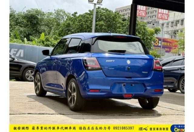 SUZUKI SWITF 油電 2024年 1.2 藍 3885  第4張相片