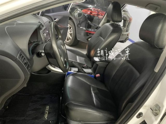 Toyota ALTIS  第2張相片