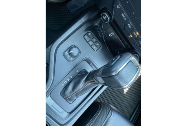 Ford RANGER  第9張相片