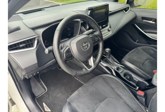 Toyota AURIS  第11張相片