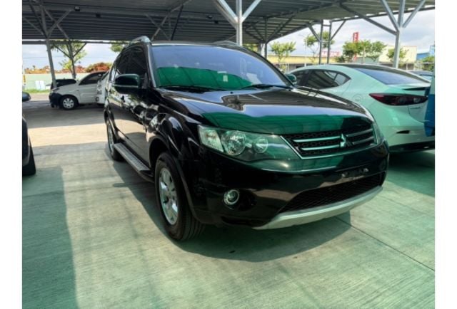Mitsubishi OUTLANDER  第1張相片