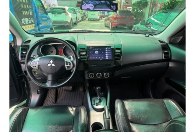 Mitsubishi OUTLANDER  第5張相片