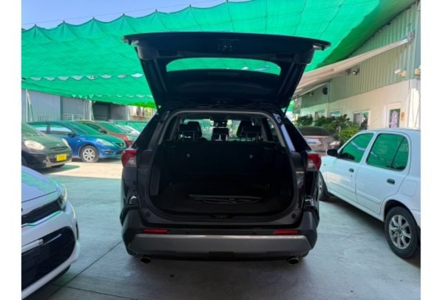 Toyota RAV4  第4張相片