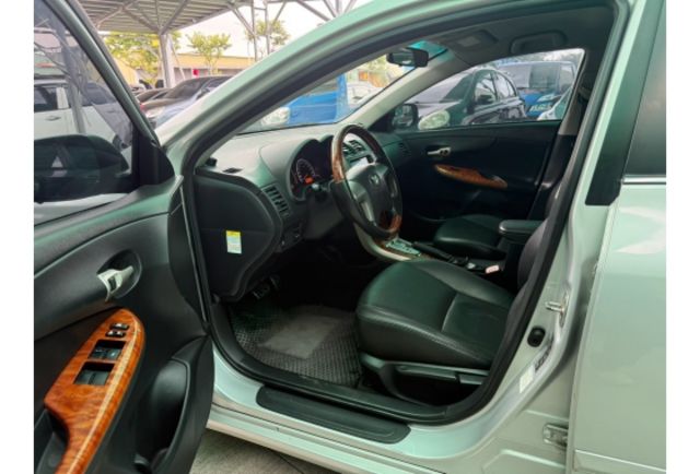 Toyota ALTIS  第7張相片