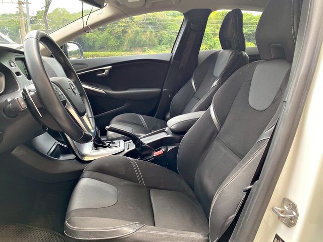 VOLVO富豪 V40  第9張相片