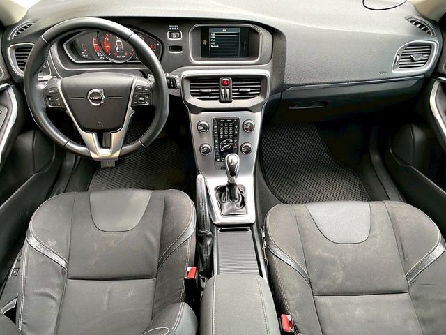 VOLVO富豪 V40  第11張相片