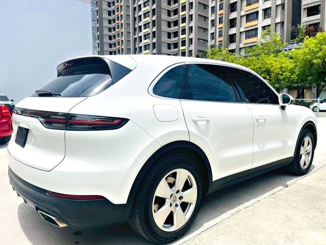 PORSCHE保時捷 CAYENNE  第2張相片