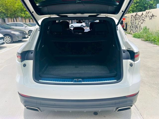 PORSCHE保時捷 CAYENNE  第3張相片