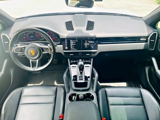 PORSCHE保時捷 CAYENNE  第11張相片