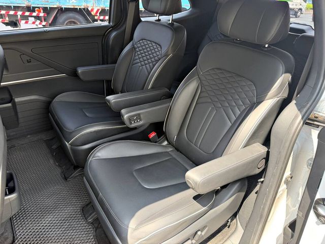 HYUNDAI現代 CUSTIN  第8張相片