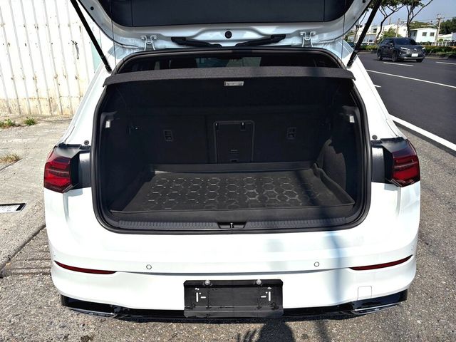 VOLKSWAGEN福斯 GOLF  第3張相片