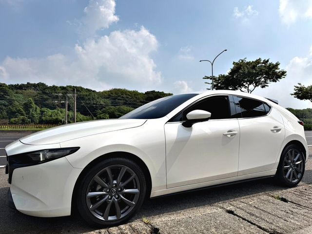 MAZDA馬自達 MAZDA 3  第1張相片