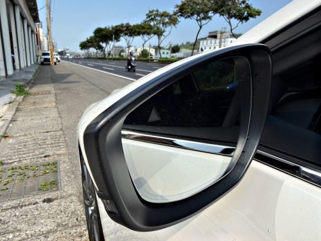 MAZDA馬自達 MAZDA 3  第18張相片