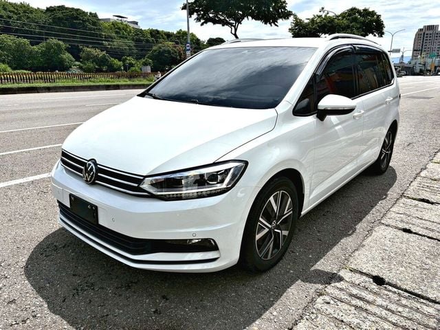 VOLKSWAGEN福斯 TOURAN  第1張相片