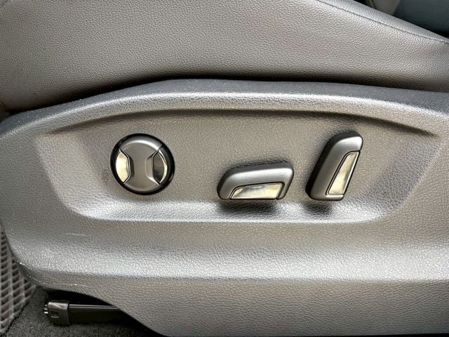 VOLKSWAGEN福斯 TOURAN  第18張相片