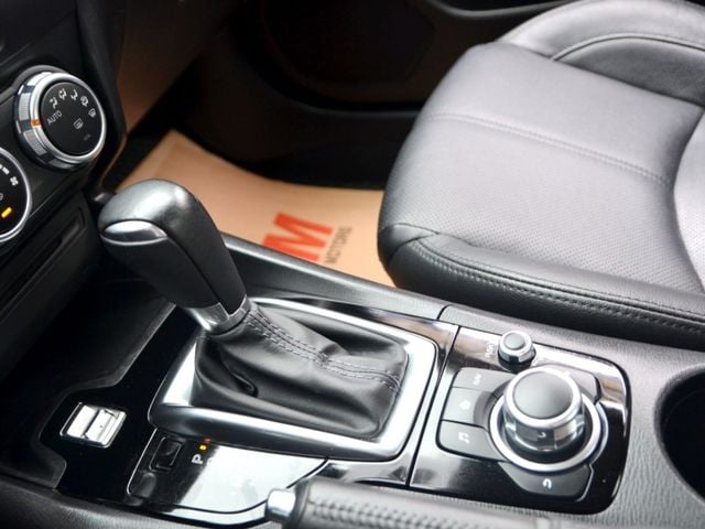 Mazda Mazda3  第2張相片