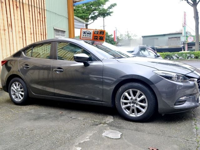 Mazda Mazda3  第6張相片