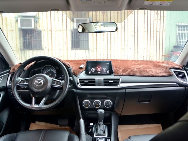 Mazda Mazda3  第10張相片
