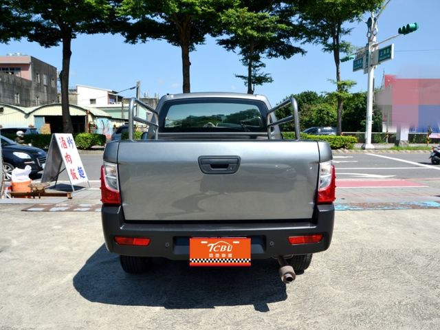 Mitsubishi Zinger  第9張相片