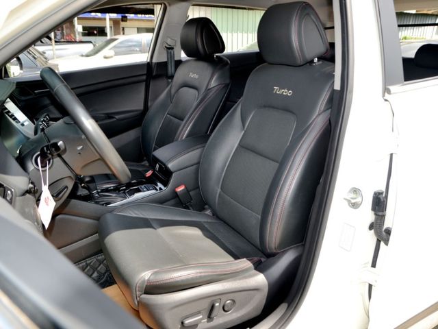 Hyundai Tucson  第12張相片