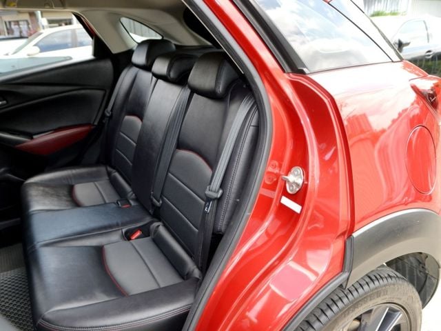 頂級型/全車原鈑件/一手車/360度環景影像/衛星導航/倒車影像/LED頭燈/可全額貸款  第13張相片