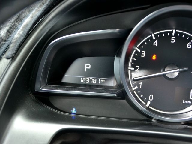 頂級型/全車原鈑件/一手車/360度環景影像/衛星導航/倒車影像/LED頭燈/可全額貸款  第14張相片