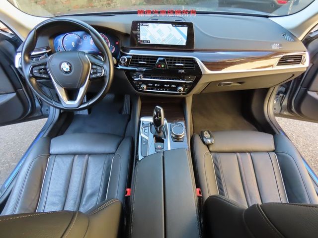 BMW/ 寶馬 530i Luxury  第6張相片